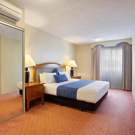 Central Court Motel Γουόρναμπουλ Εξωτερικό φωτογραφία